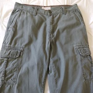 Northwest Territory khaki green cargo pants. Size 36W×30L